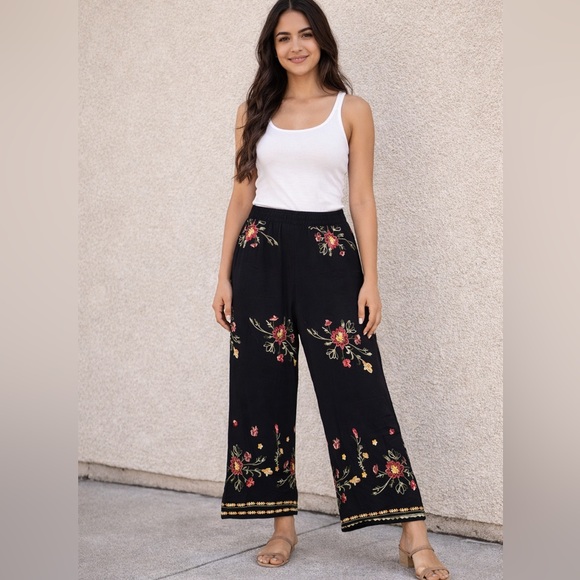 Liv Los Angeles Pants - Anthropologie Liv Los Angeles Black Floral Pants size XL